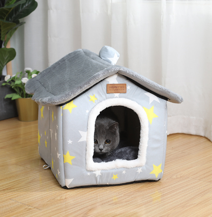 Warm Closed Animal Kennel House for Pets